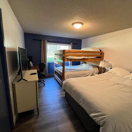 Rustic Girdwood Condo المظهر الخارجي الصورة